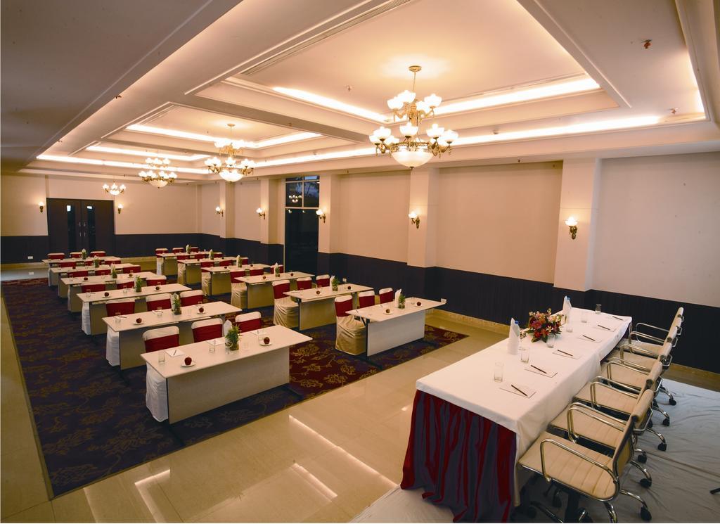 Hotel Ambrosia Sarovar Portico